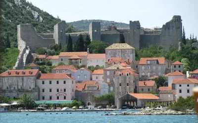 Mali_Ston,_Croatia,_2015_-_panoramio_(2)